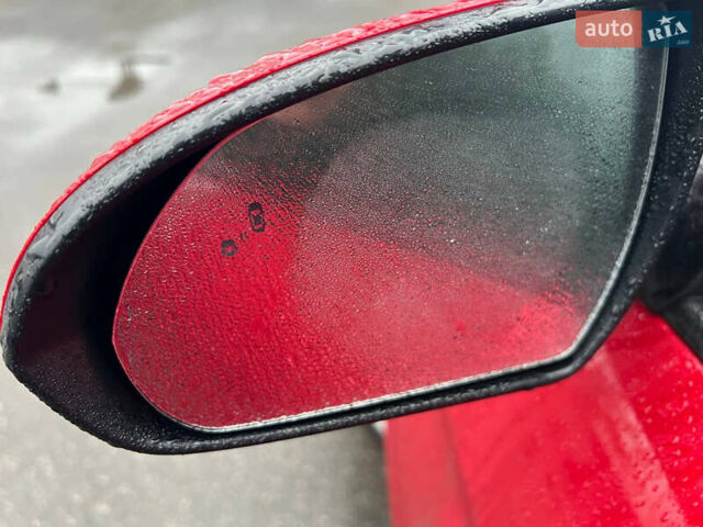 Красный Хендай Элантра, объемом двигателя 2 л и пробегом 147 тыс. км за 13300 $, фото 5 на Automoto.ua