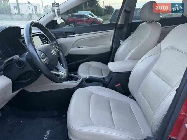 Красный Хендай Элантра, объемом двигателя 2 л и пробегом 75 тыс. км за 15000 $, фото 19 на Automoto.ua