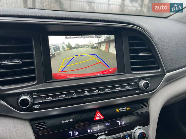 Красный Хендай Элантра, объемом двигателя 2 л и пробегом 147 тыс. км за 13300 $, фото 13 на Automoto.ua