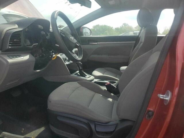 Червоний Хендай Елантра, об'ємом двигуна 2 л та пробігом 51 тис. км за 1800 $, фото 6 на Automoto.ua