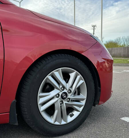 Красный Хендай Элантра, объемом двигателя 2 л и пробегом 40 тыс. км за 13200 $, фото 14 на Automoto.ua