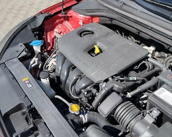 Красный Хендай Элантра, объемом двигателя 2 л и пробегом 60 тыс. км за 13600 $, фото 28 на Automoto.ua