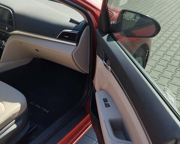 Красный Хендай Элантра, объемом двигателя 2 л и пробегом 60 тыс. км за 13600 $, фото 23 на Automoto.ua