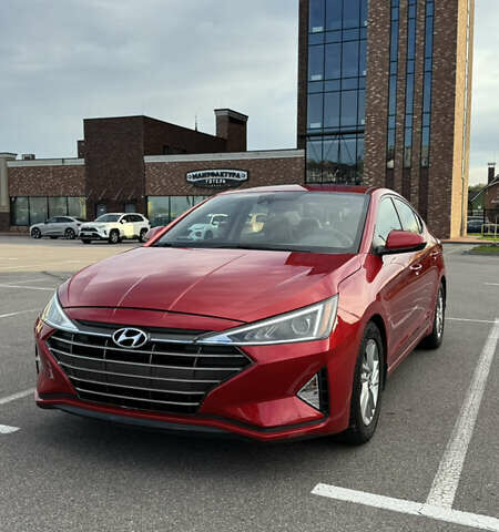 Красный Хендай Элантра, объемом двигателя 2 л и пробегом 40 тыс. км за 13200 $, фото 1 на Automoto.ua