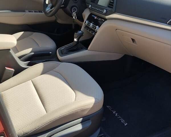 Красный Хендай Элантра, объемом двигателя 2 л и пробегом 60 тыс. км за 13600 $, фото 22 на Automoto.ua