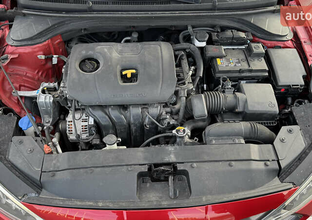 Красный Хендай Элантра, объемом двигателя 2 л и пробегом 40 тыс. км за 13200 $, фото 18 на Automoto.ua