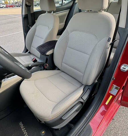 Красный Хендай Элантра, объемом двигателя 2 л и пробегом 40 тыс. км за 13200 $, фото 21 на Automoto.ua