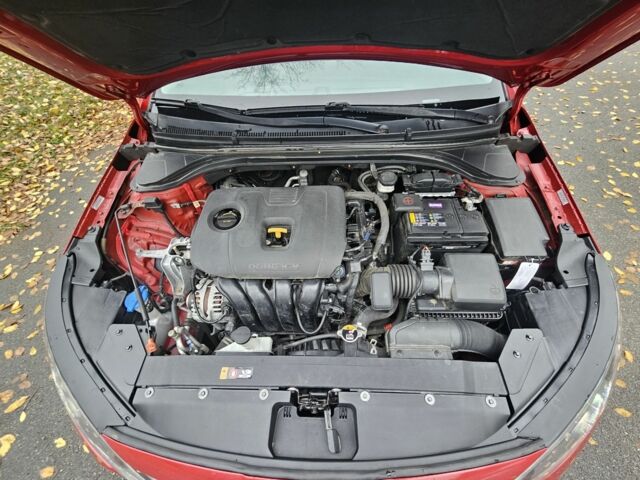 Красный Хендай Элантра, объемом двигателя 2 л и пробегом 71 тыс. км за 14600 $, фото 23 на Automoto.ua