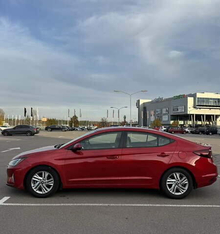 Красный Хендай Элантра, объемом двигателя 2 л и пробегом 40 тыс. км за 13200 $, фото 4 на Automoto.ua