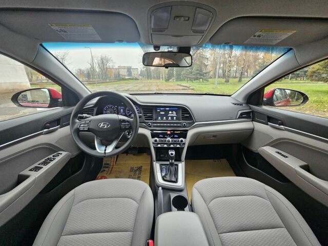 Красный Хендай Элантра, объемом двигателя 2 л и пробегом 71 тыс. км за 14600 $, фото 14 на Automoto.ua