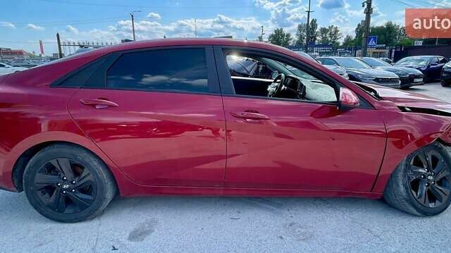 Красный Хендай Элантра, объемом двигателя 2 л и пробегом 77 тыс. км за 8500 $, фото 3 на Automoto.ua