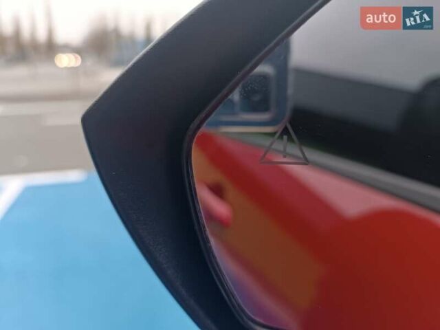 Красный Хендай Элантра, объемом двигателя 2 л и пробегом 29 тыс. км за 18500 $, фото 5 на Automoto.ua