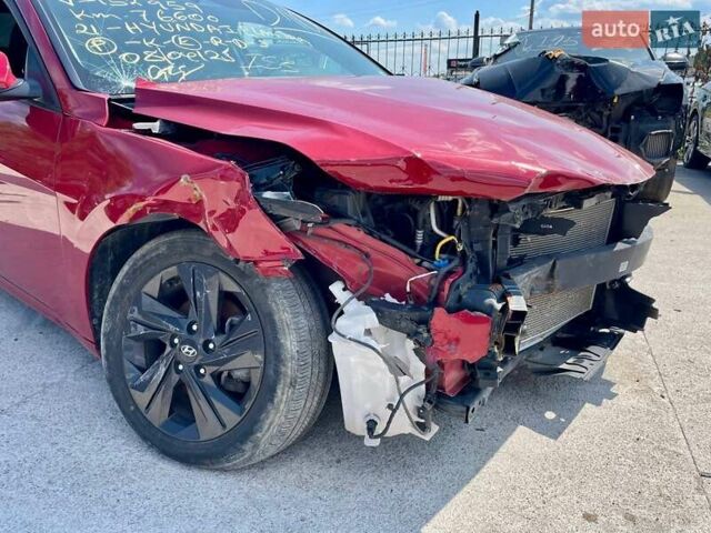 Красный Хендай Элантра, объемом двигателя 2 л и пробегом 77 тыс. км за 8500 $, фото 2 на Automoto.ua