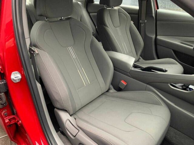 Червоний Хендай Елантра, об'ємом двигуна 2 л та пробігом 90 тис. км за 4275 $, фото 11 на Automoto.ua