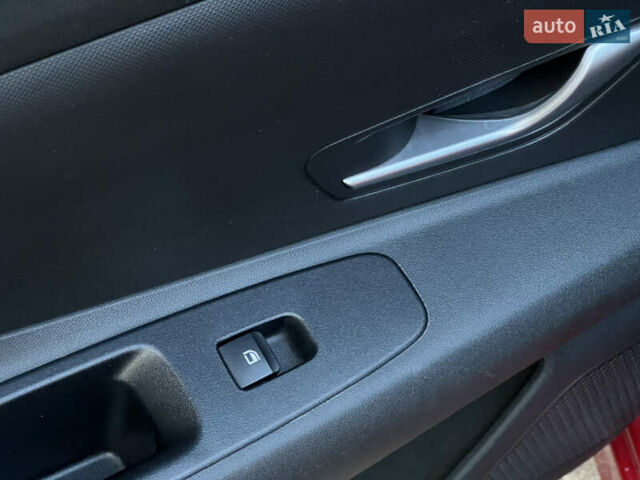 Червоний Хендай Елантра, об'ємом двигуна 2 л та пробігом 124 тис. км за 16500 $, фото 38 на Automoto.ua