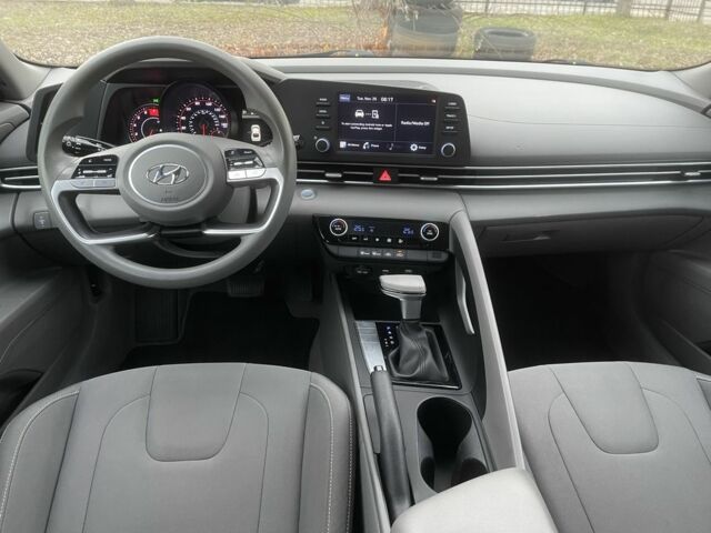 Красный Хендай Элантра, объемом двигателя 2 л и пробегом 90 тыс. км за 17900 $, фото 12 на Automoto.ua