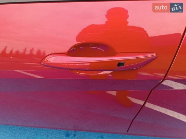 Красный Хендай Элантра, объемом двигателя 2 л и пробегом 29 тыс. км за 18500 $, фото 4 на Automoto.ua