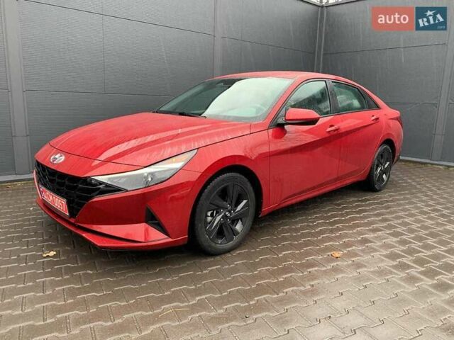 Красный Хендай Элантра, объемом двигателя 2 л и пробегом 89 тыс. км за 17900 $, фото 1 на Automoto.ua