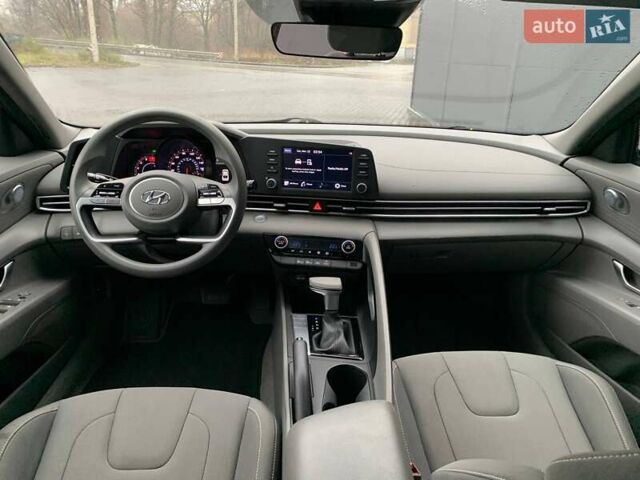 Красный Хендай Элантра, объемом двигателя 2 л и пробегом 89 тыс. км за 17900 $, фото 18 на Automoto.ua