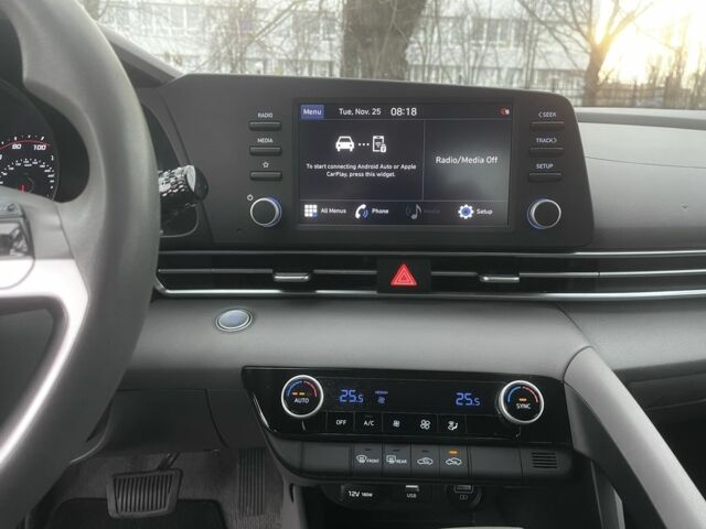 Красный Хендай Элантра, объемом двигателя 2 л и пробегом 90 тыс. км за 17900 $, фото 17 на Automoto.ua