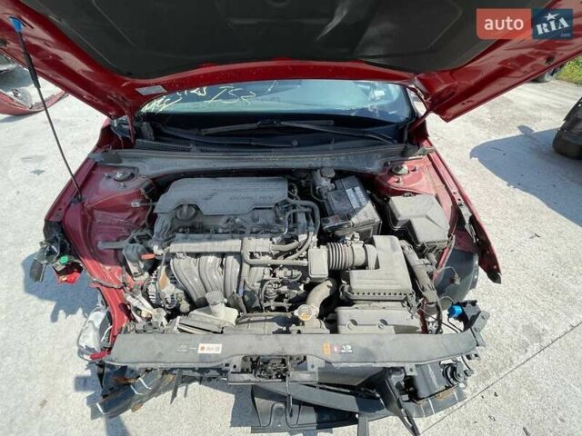 Красный Хендай Элантра, объемом двигателя 2 л и пробегом 77 тыс. км за 8500 $, фото 16 на Automoto.ua