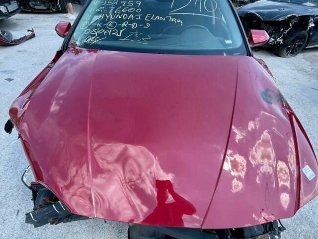 Красный Хендай Элантра, объемом двигателя 2 л и пробегом 77 тыс. км за 8500 $, фото 6 на Automoto.ua