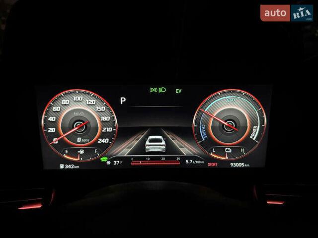 Красный Хендай Элантра, объемом двигателя 1.6 л и пробегом 92 тыс. км за 18999 $, фото 31 на Automoto.ua