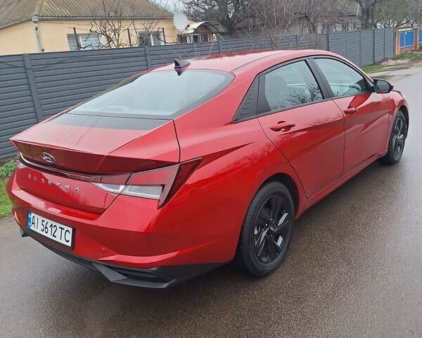 Красный Хендай Элантра, объемом двигателя 2 л и пробегом 15 тыс. км за 19500 $, фото 3 на Automoto.ua