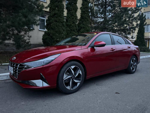 Красный Хендай Элантра, объемом двигателя 1.6 л и пробегом 92 тыс. км за 18999 $, фото 1 на Automoto.ua