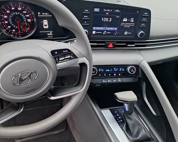 Красный Хендай Элантра, объемом двигателя 2 л и пробегом 15 тыс. км за 19500 $, фото 14 на Automoto.ua