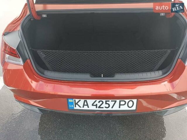 Червоний Хендай Елантра, об'ємом двигуна 2 л та пробігом 56 тис. км за 19600 $, фото 6 на Automoto.ua