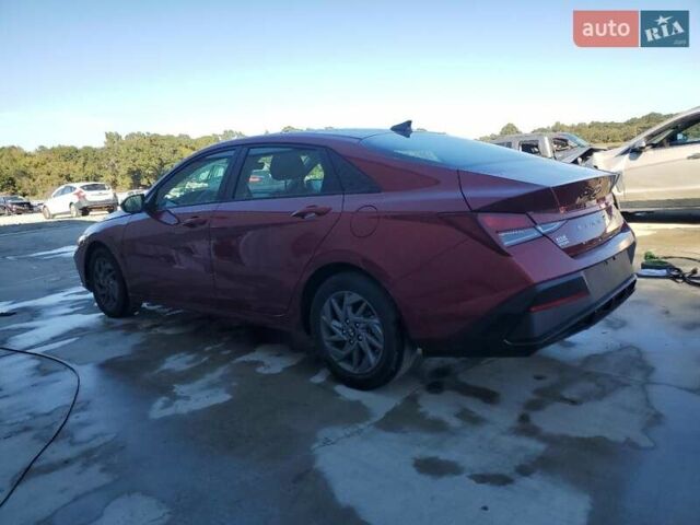 Хендай Элантра 2023 в Львове на Automoto.ua Красный Хендай Элантра, объемом двигателя 2 л и пробегом 53 тыс. км за 6100 $, фото 1 на Automoto.ua