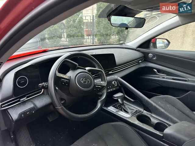 Красный Хендай Элантра, объемом двигателя 2 л и пробегом 81 тыс. км за 11500 $, фото 8 на Automoto.ua