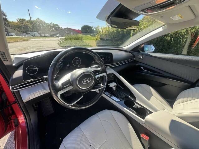 Красный Хендай Элантра, объемом двигателя 2 л и пробегом 14 тыс. км за 16300 $, фото 7 на Automoto.ua