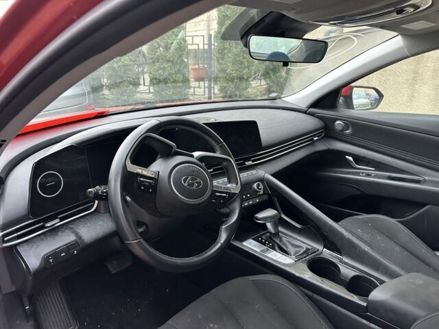 Красный Хендай Элантра, объемом двигателя 2 л и пробегом 81 тыс. км за 11500 $, фото 6 на Automoto.ua