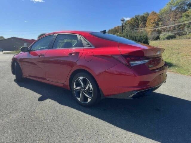 Красный Хендай Элантра, объемом двигателя 2 л и пробегом 14 тыс. км за 16300 $, фото 4 на Automoto.ua