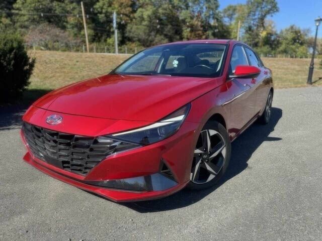 Красный Хендай Элантра, объемом двигателя 2 л и пробегом 14 тыс. км за 16300 $, фото 2 на Automoto.ua