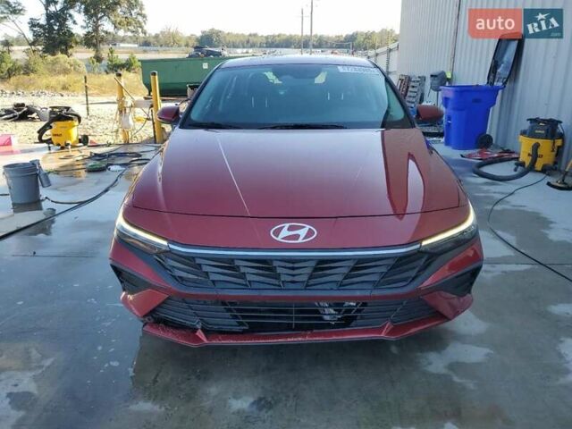 Хендай Элантра 2023 в Львове на Automoto.ua Красный Хендай Элантра, объемом двигателя 2 л и пробегом 53 тыс. км за 6100 $, фото 4 на Automoto.ua