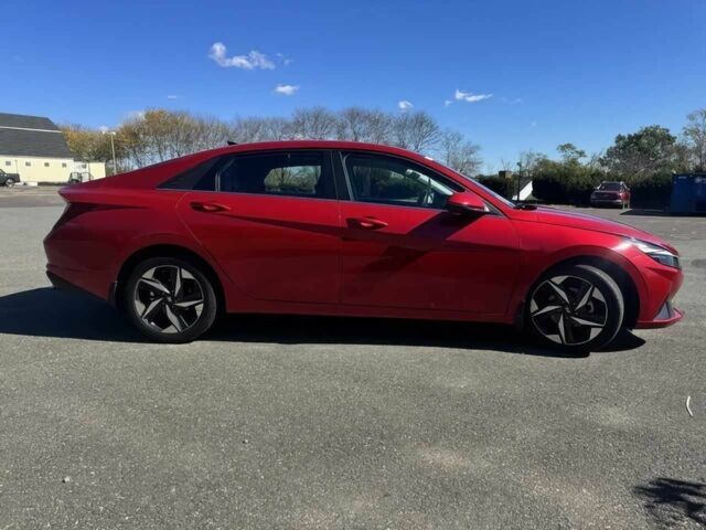 Красный Хендай Элантра, объемом двигателя 2 л и пробегом 14 тыс. км за 16300 $, фото 5 на Automoto.ua