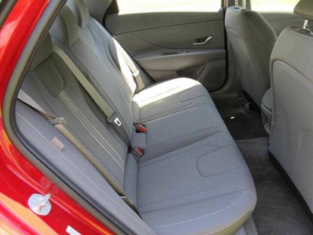 Червоний Хендай Елантра, об'ємом двигуна 2 л та пробігом 28 тис. км за 9600 $, фото 11 на Automoto.ua