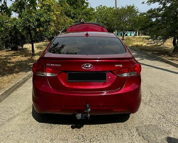 Красный Хендай Элантра, объемом двигателя 1.8 л и пробегом 190 тыс. км за 7300 $, фото 8 на Automoto.ua