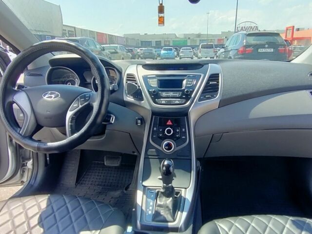 Хендай Елантра 2015 у Києві на Automoto.ua Хендай Елантра, об'ємом двигуна 0 л та пробігом 225 тис. км за 9400 $, фото 8 на Automoto.ua
