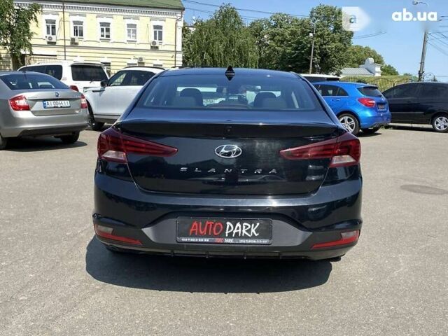 Хендай Елантра 2019 у Києві на Automoto.ua Хендай Елантра, об'ємом двигуна 0 л та пробігом 80 тис. км за 15700 $, фото 3 на Automoto.ua