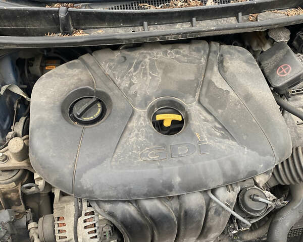 Хендай Елантра, об'ємом двигуна 2 л та пробігом 150 тис. км за 3800 $, фото 2 на Automoto.ua