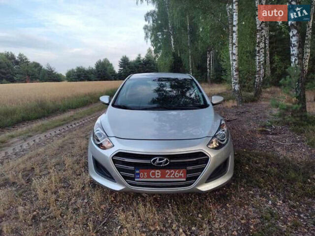 Хендай Элантра, объемом двигателя 1.8 л и пробегом 130 тыс. км за 10250 $, фото 1 на Automoto.ua