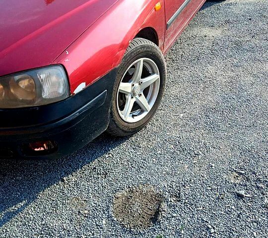 Хендай Элантра, объемом двигателя 1.6 л и пробегом 240 тыс. км за 2300 $, фото 1 на Automoto.ua