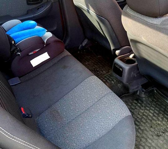 Хендай Элантра, объемом двигателя 1.6 л и пробегом 240 тыс. км за 2300 $, фото 3 на Automoto.ua