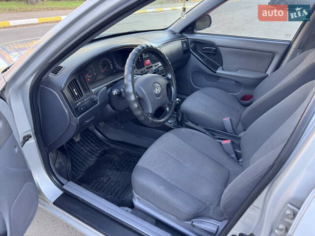 Хендай Элантра, объемом двигателя 1.6 л и пробегом 250 тыс. км за 2800 $, фото 6 на Automoto.ua