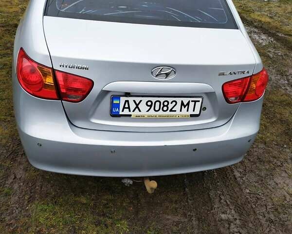 Хендай Элантра, объемом двигателя 1.6 л и пробегом 210 тыс. км за 4600 $, фото 6 на Automoto.ua
