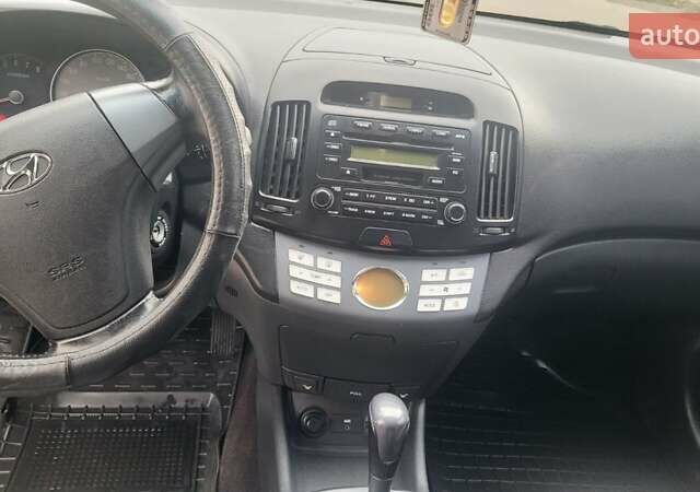 Хендай Элантра 2008 в Вознесенске на Automoto.ua Хендай Элантра, объемом двигателя 1.59 л и пробегом 146 тыс. км за 6800 $, фото 13 на Automoto.ua